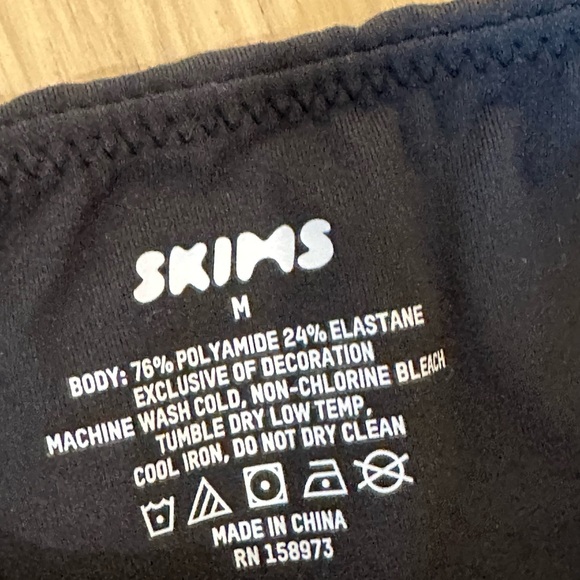 NWOT SKIMS fits everybody black high neck, bodysuit medium - Picture 2 of 3